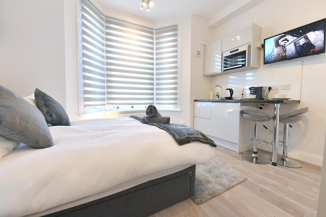 Central London Luxury Studios Fulham Close To Underground Newly Refurbished Zewnętrze zdjęcie