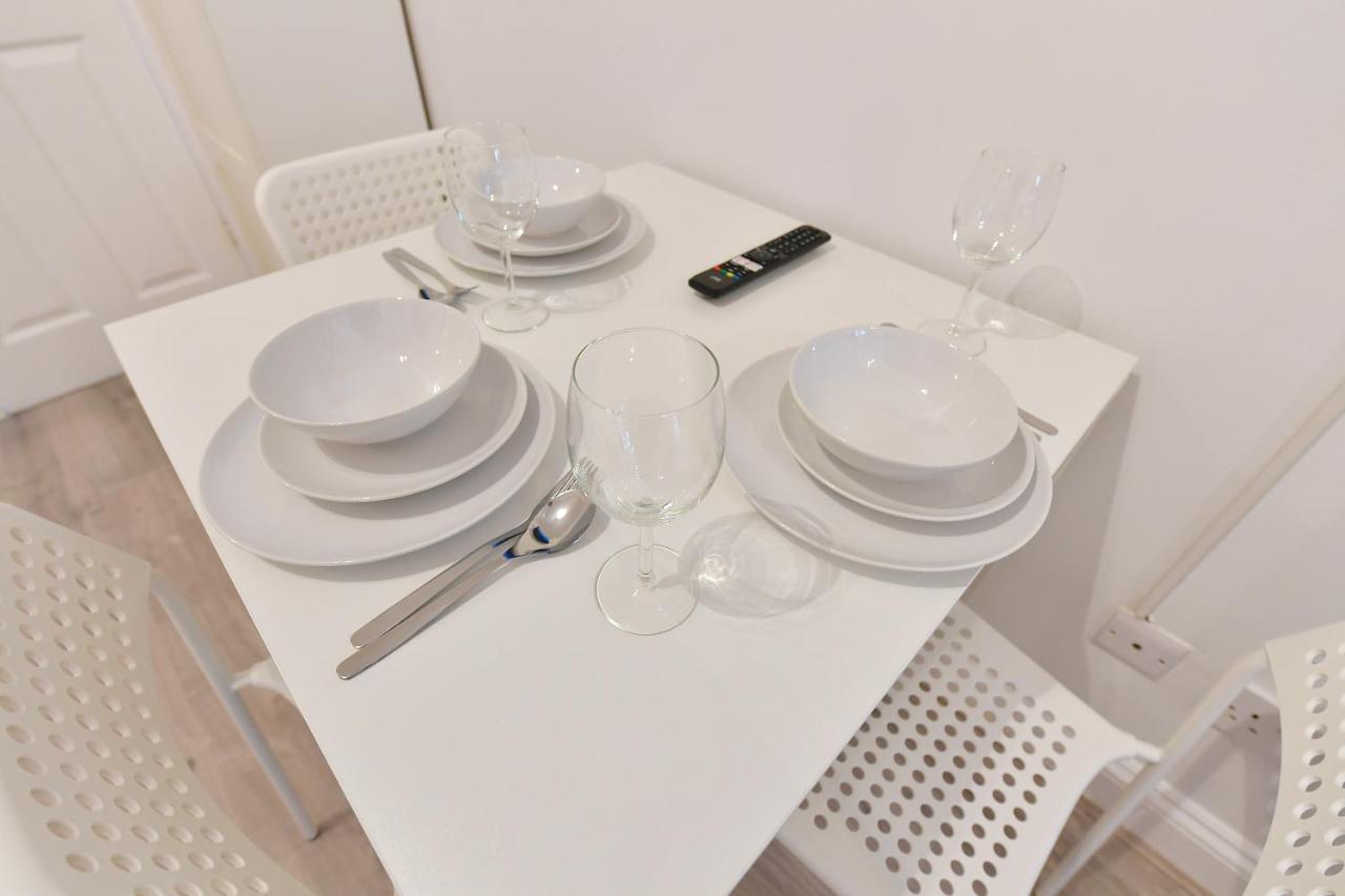 Central London Luxury Studios Fulham Close To Underground Newly Refurbished Zewnętrze zdjęcie