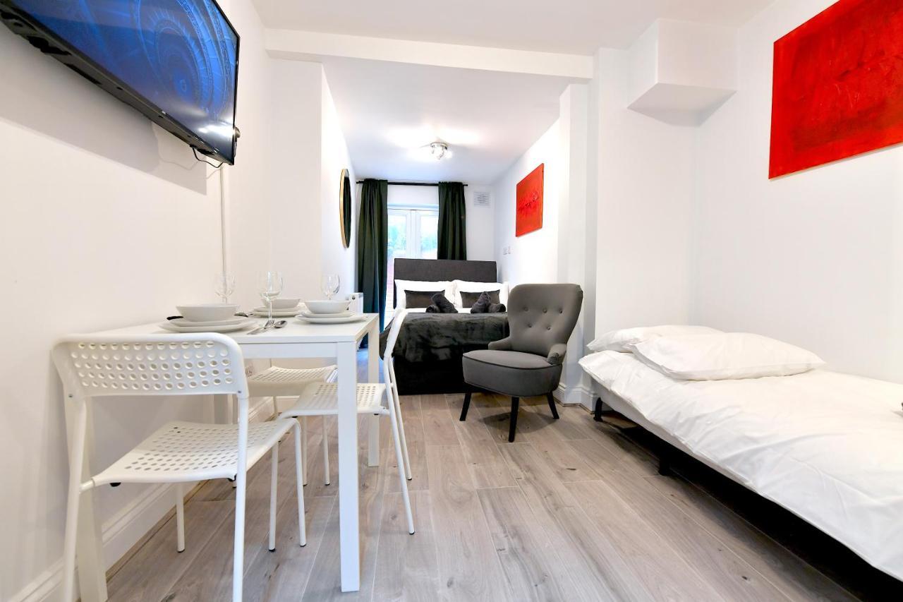 Central London Luxury Studios Fulham Close To Underground Newly Refurbished Zewnętrze zdjęcie