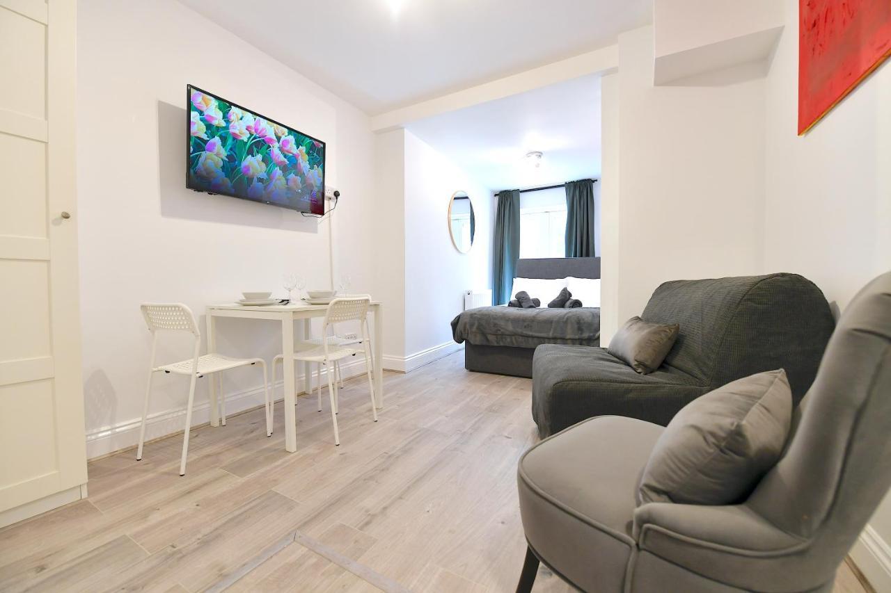 Central London Luxury Studios Fulham Close To Underground Newly Refurbished Zewnętrze zdjęcie